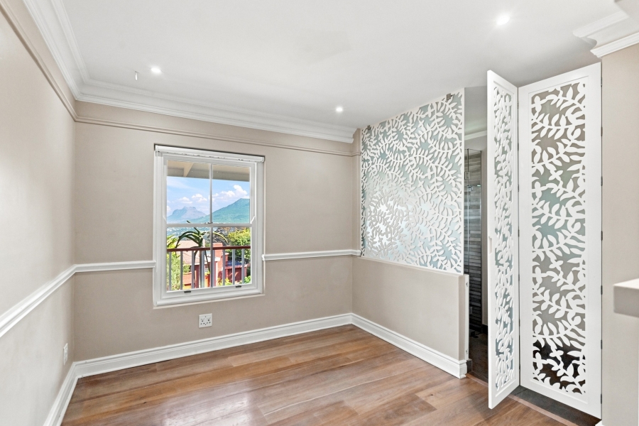 5 Bedroom Property for Sale in Ruyteplaats Western Cape